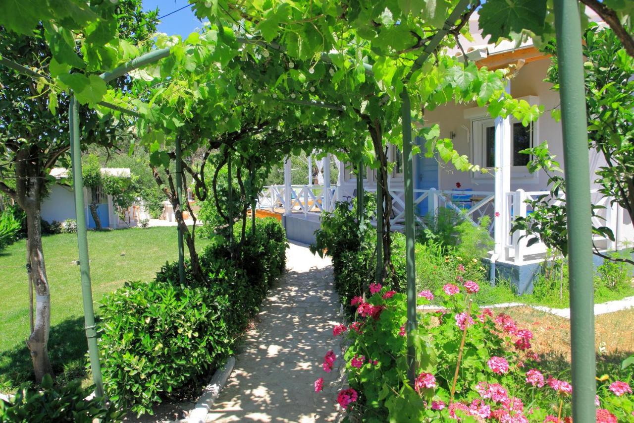 Blue Sky Cottage, Kanouli Beach Χαλικούνας Εξωτερικό φωτογραφία